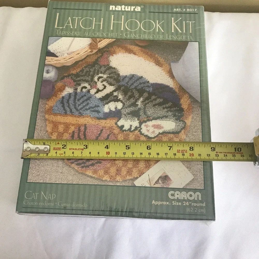 Cat Nap Latch Hook Craft Kit Natura‎ Caron 24